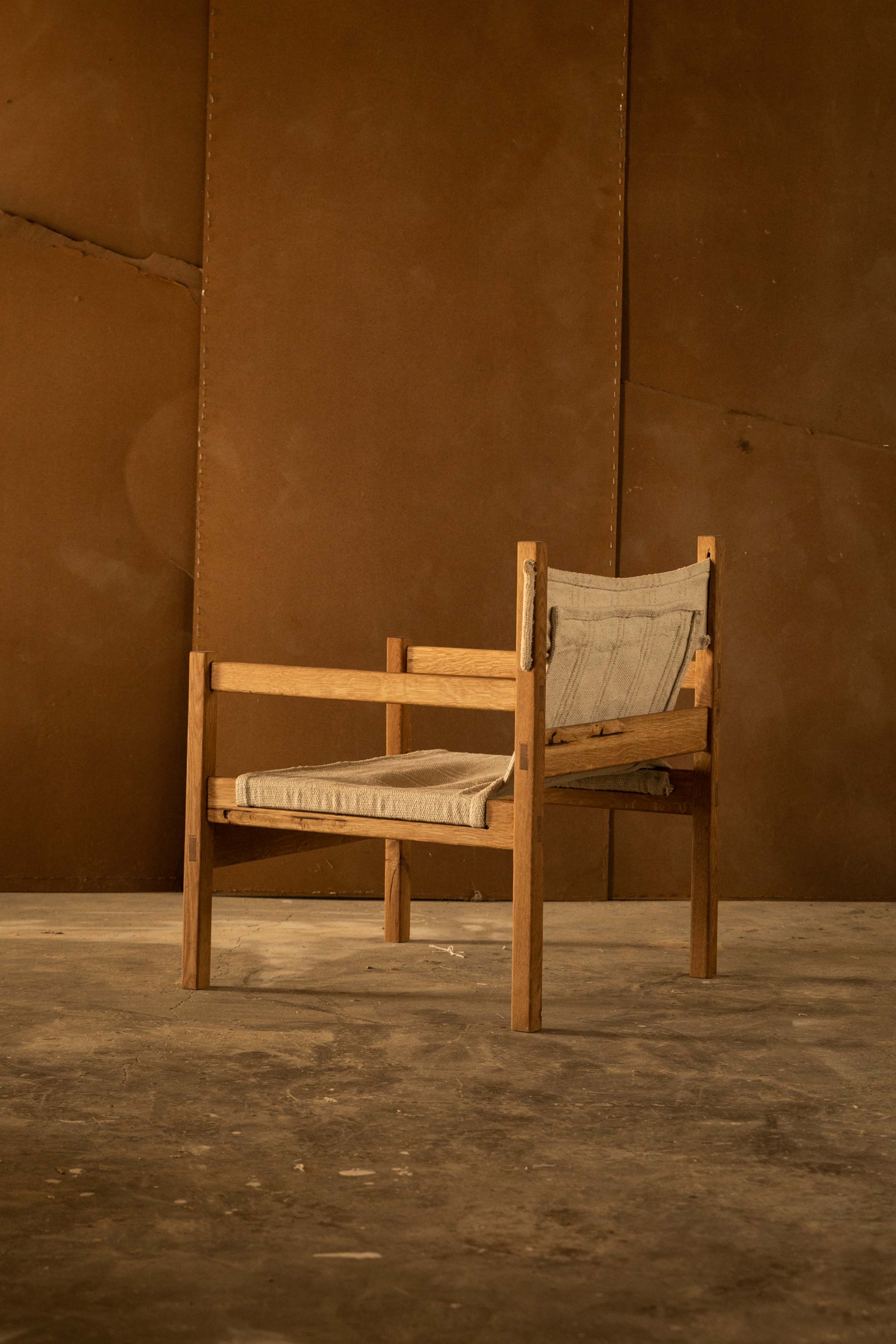 Sillón de Roble y Tela